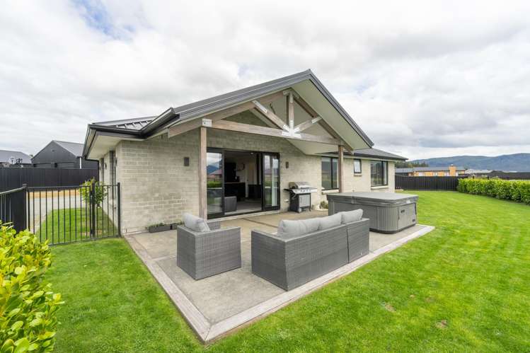 54 Burnby Drive Te Anau_22