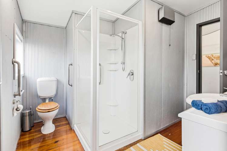 40 Marine Parade Macandrew Bay_14