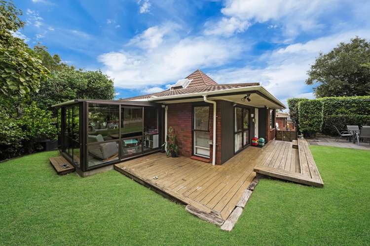 2/3 Diosma Place Botany Downs_23