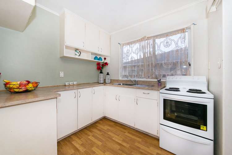 4/8 Lorraine Avenue Mount Albert_3