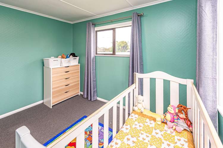24 Selwyn Crescent College Estate_14