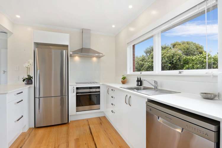 2/7a Tennyson Avenue Takapuna_4