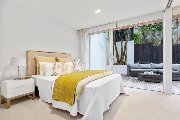 2/6 Parr Terrace Castor Bay_13