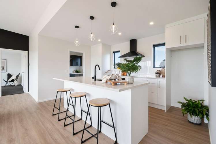  1121 Parewanui Road Parewanui_2