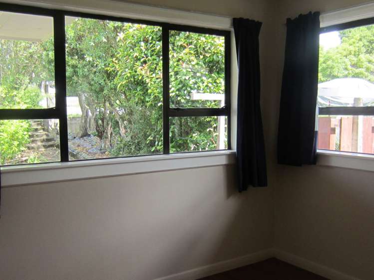 42 Parker Avenue New Lynn_17