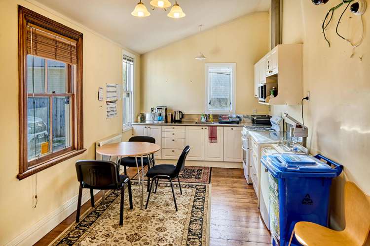 63 Hutt Road Petone_5