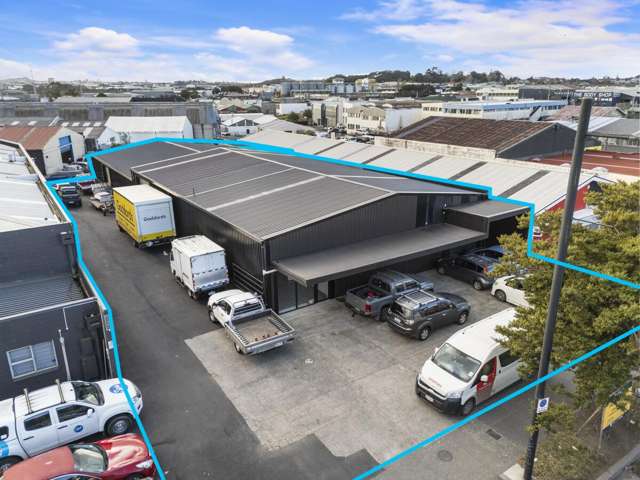 Freehold Industrial w Options