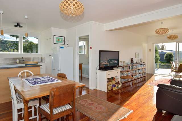 15b Ratau Street Mahia_3