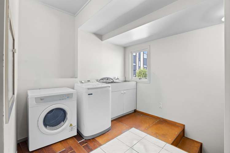 6 Toru Street Te Atatu Peninsula_47