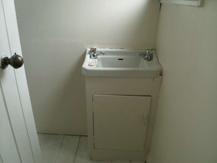 34 Esplanade Kaka Point_9