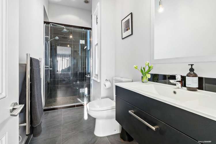 27 Glen Road Stanley Point_15