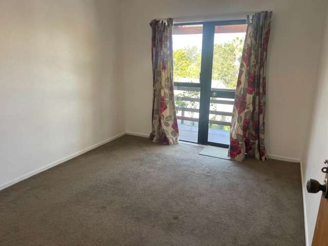 2/9 Branston Avenue Browns Bay_4