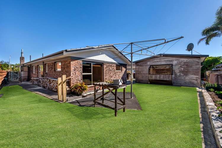 6 Fielding Crescent Farm Cove_3