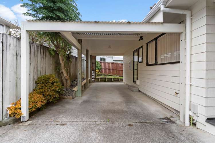 2/99 Bruce Road Glenfield_6