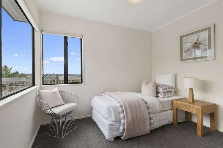 2/10 Firth Road Torbay_7