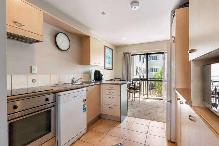 14/346 Oceanbeach Road Mount Maunganui_6