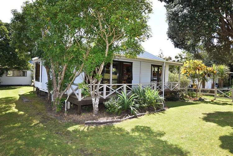 151 Ocean Beach Road Tairua_21