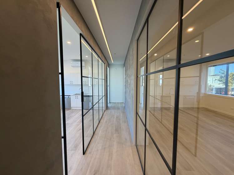 87-91 Hurstmere Road Takapuna_7