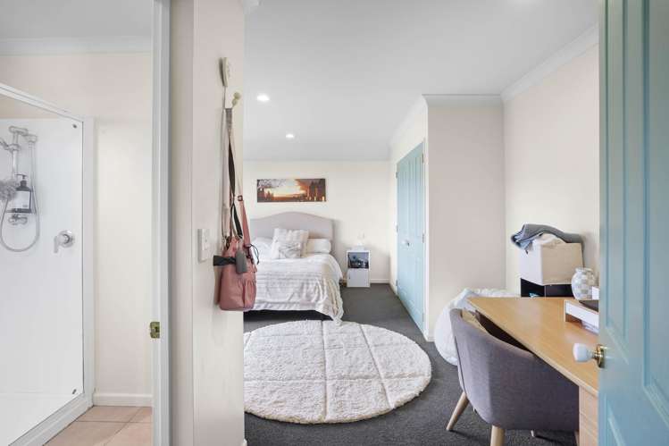 14 Olympus Way Richmond_12