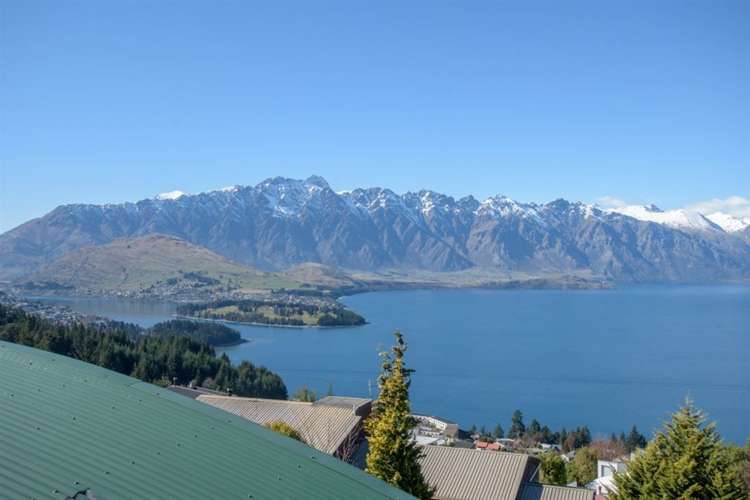 48a Greenstone Place Fernhill/Sunshine Bay_21