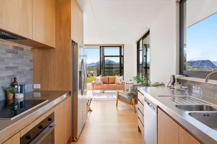 10 Divers Lane Wanaka_5