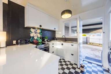 7A-B Jull Crescent_3