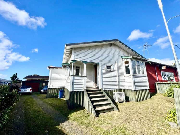104 McLeod Road_0