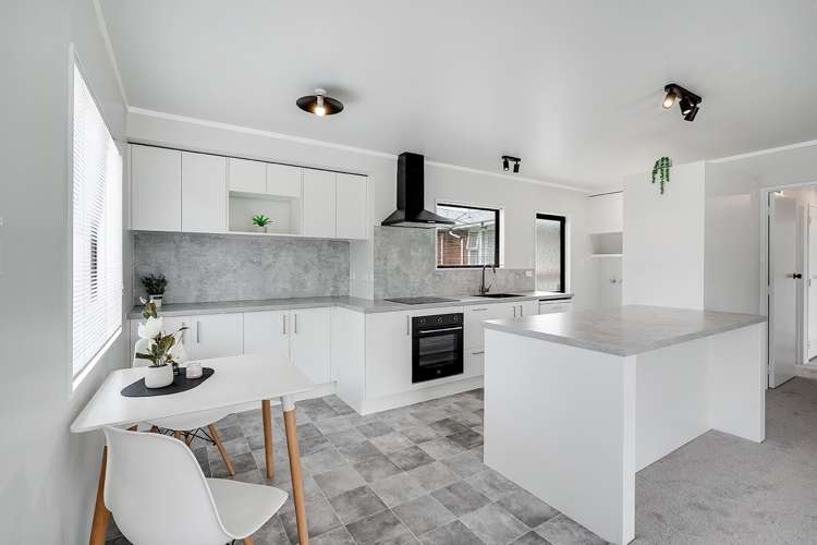 21A Southsea Crescent_2