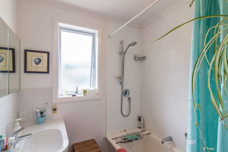 8 Te Miti Street Paekakariki_10