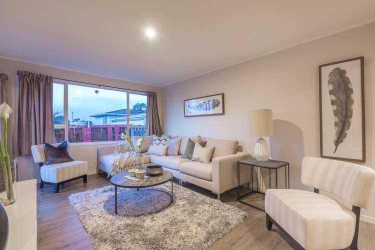 27 Sandrine Avenue Clover Park_20