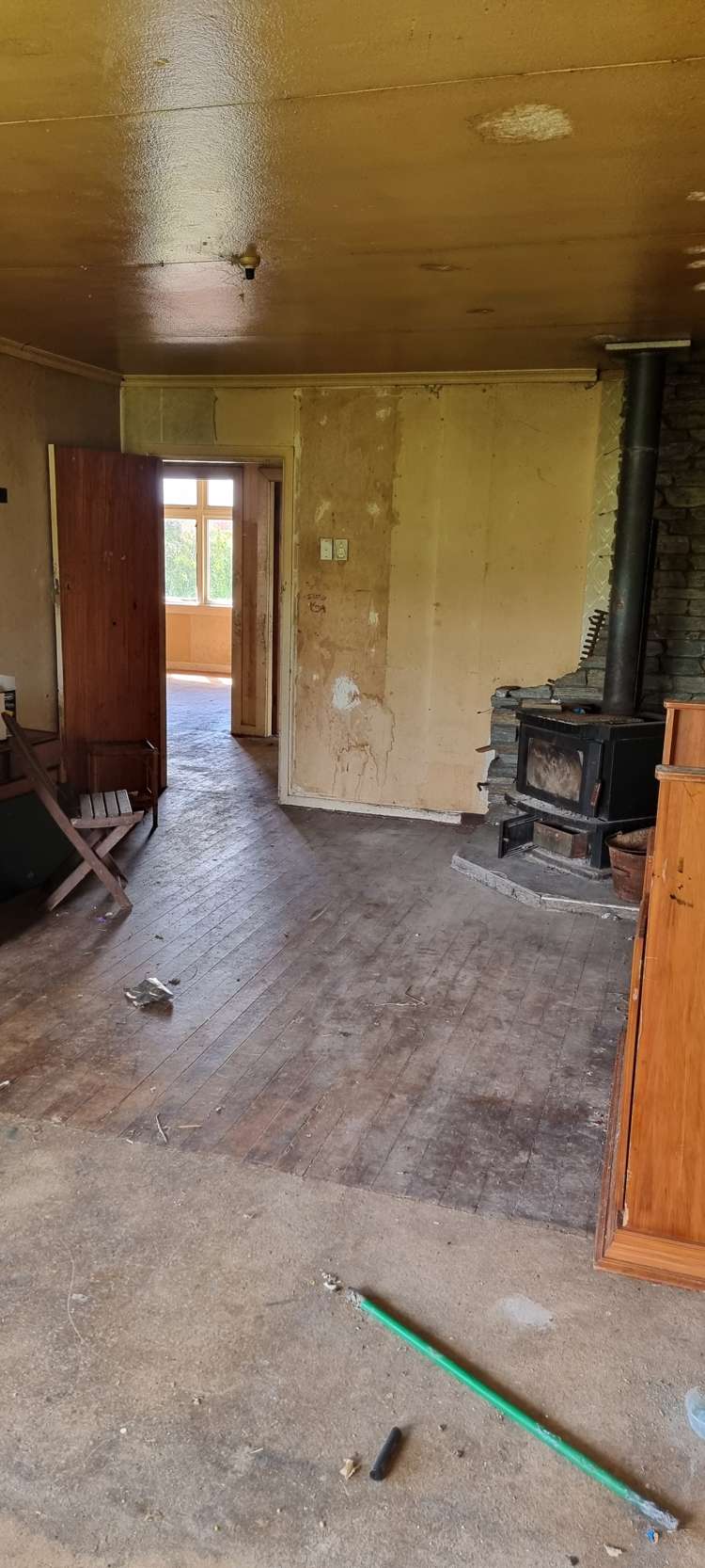 4 Ontario Street Gore Surrounds_25