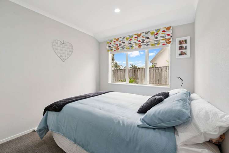 8 Tauranga Place Orewa_14