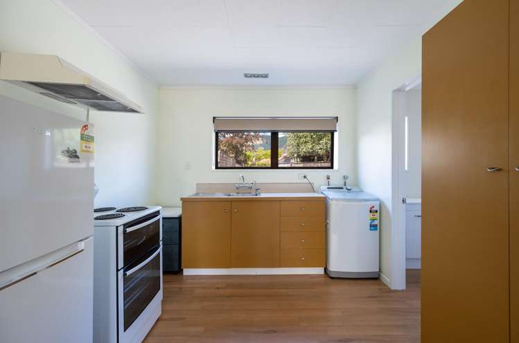 2/41 Manson Avenue Stoke_7