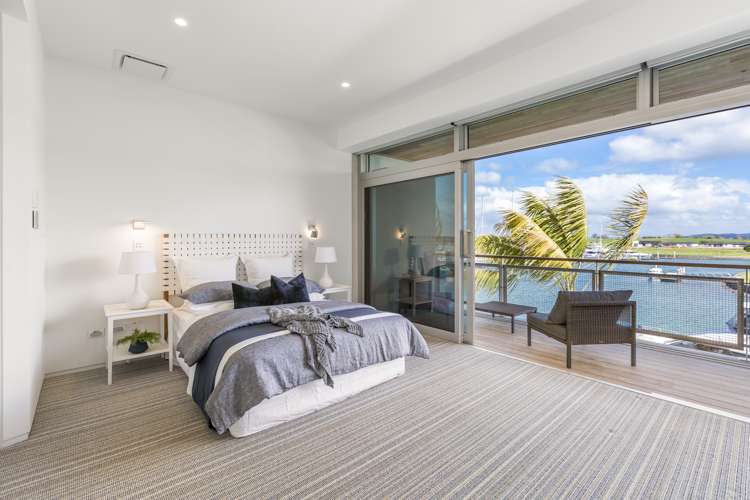 10 Martingale Lane One Tree Point_16