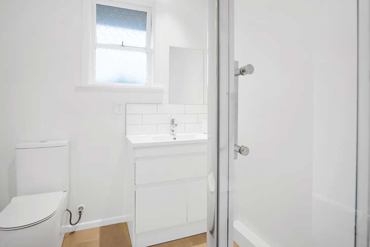 2/82 Portage Road New Lynn_7