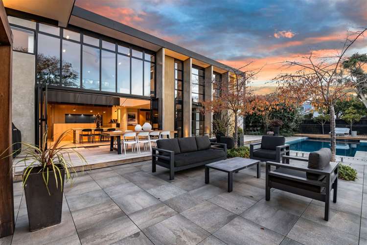 9 Walnut Avenue Strowan_46