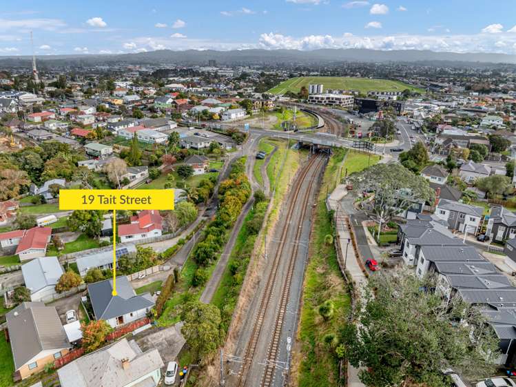 19 Tait Street Avondale_18