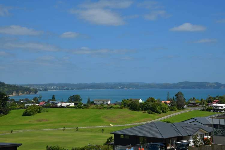 6 Waititiro Rise Stanmore Bay_11