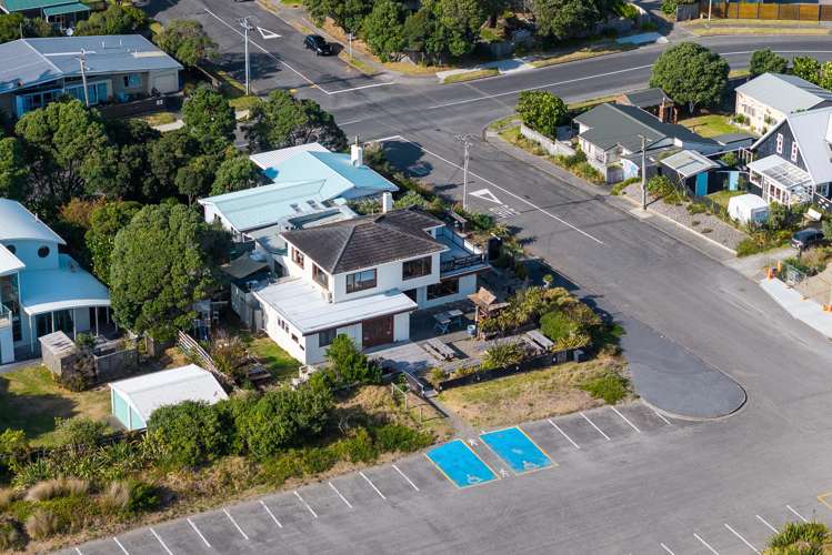 1 Waimea Road Waikanae Beach_18