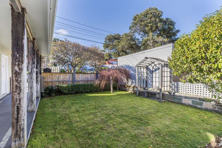 6 Ashleigh Crescent Miramar_7