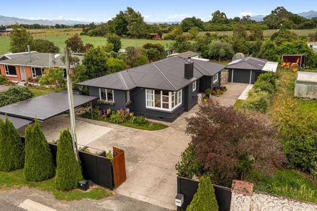 Close to Town, Big on Space - 2 Beds + Sleepout!