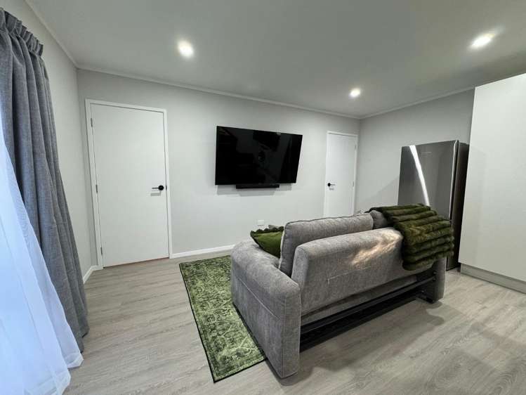 20 (LM) Park Estate Road 2359_1