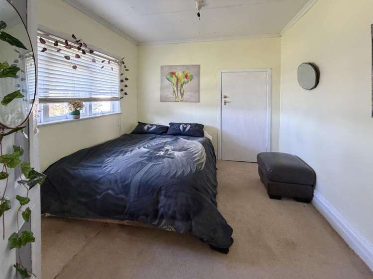 2124 Eltham Road Awatuna_13