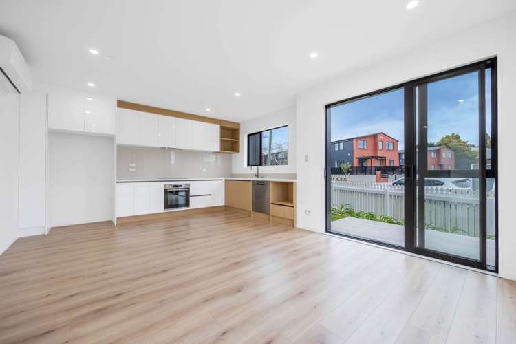 9/4 Dunkirk Road Panmure_6