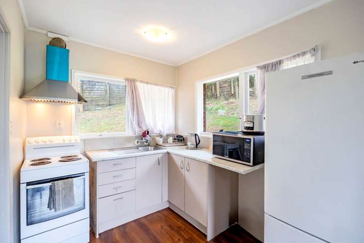 59B Ayton Drive Totara Vale_6