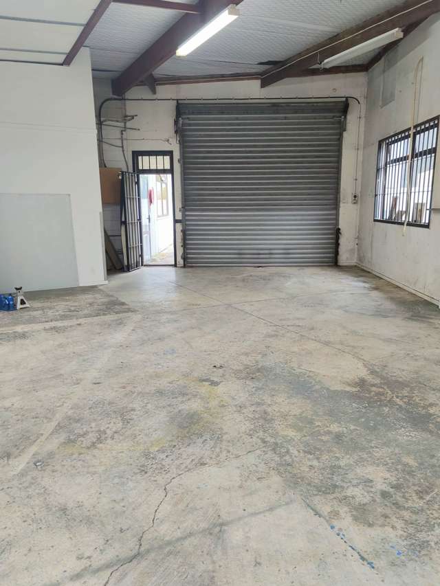 Unit E/4 Heremai Street Henderson_4