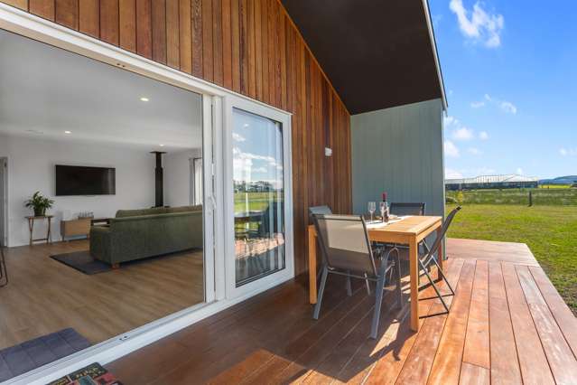 86 Racecourse Road Amberley_4