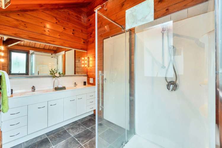 2/18 Long Bay Drive Torbay_9