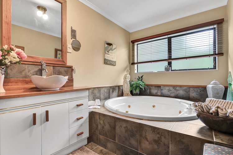 26 Tironui Terrace Western Heights_17