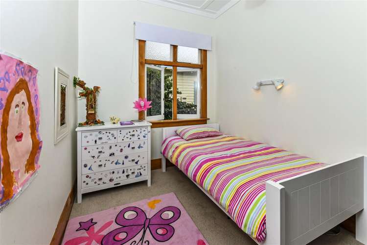 10 Hanlon Crescent Narrow Neck_12